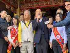 蔡英文新年談話詭辯連篇 學(xué)者批獻(xiàn)媚美國