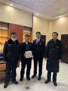 邵東陳氏口腔醫(yī)院向在抗疫前線的工作人員捐贈(zèng)口罩3000個(gè)