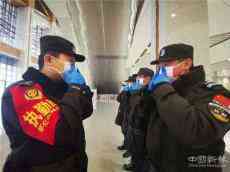 子承父業(yè) ?十七年后兒子同樣堅守在戰(zhàn)“疫”場上