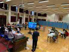 香港?學(xué)校紛網(wǎng)上教學(xué) 在線答問題支援考生