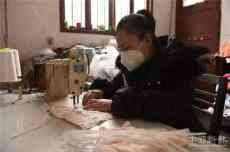 暖心！貴州余慶一熱心大姐自制口罩免費送市民