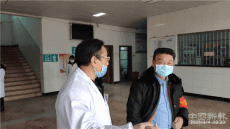 帶頭堅守！讓黨旗在疫情防控一線高揚