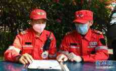 防疫一線的民間應(yīng)急救援隊