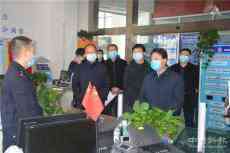 甘肅慶陽:  市委副書記、代市長盧小亨調(diào)研市政務(wù)服務(wù)中心