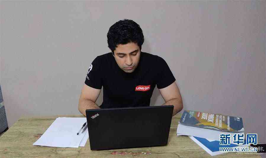 （新華全媒頭條·圖文互動）（12）武漢24小時