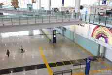 香港機(jī)場(chǎng)上月客運(yùn)量跌近七成 料本月持續(xù)向下