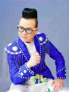 石三山這首新歌《半城山水半城櫻》，絕了