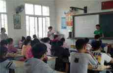 常德臨澧縣佘市橋鎮(zhèn)中學舉行中考誓師主題班會