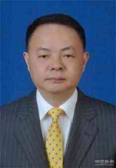 鄭建新當(dāng)選長沙市人民政府市長