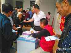 湖南武岡市開展“全民營(yíng)養(yǎng)周”暨“學(xué)生營(yíng)養(yǎng)日”宣傳