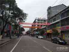 湖南綏寧縣武陽鎮(zhèn)采用“中醫(yī)診療”方式合力整治馬路市場(chǎng)