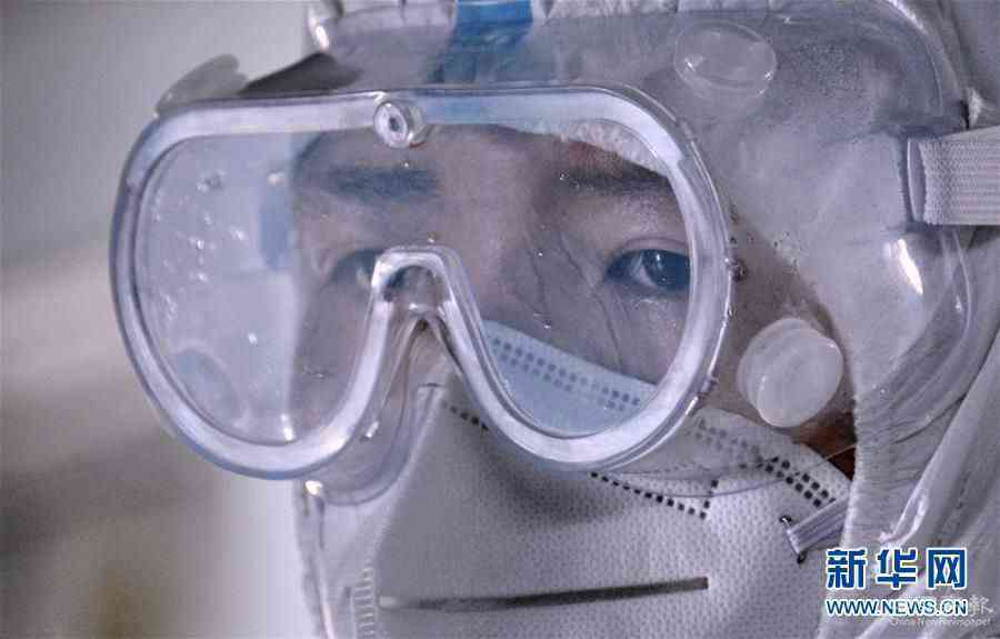 （新華全媒頭條·圖文互動(dòng)）（10）構(gòu)筑守護(hù)城市、守護(hù)生命的堅(jiān)強(qiáng)防線——北京開(kāi)展大規(guī)模核酸檢測(cè)