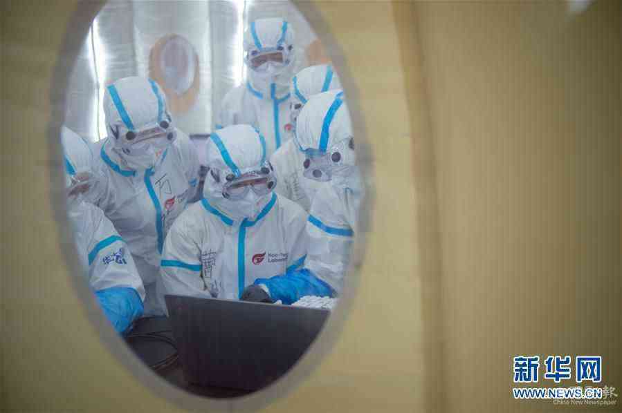 （新華全媒頭條·圖文互動(dòng)）（3）構(gòu)筑守護(hù)城市、守護(hù)生命的堅(jiān)強(qiáng)防線——北京開(kāi)展大規(guī)模核酸檢測(cè)