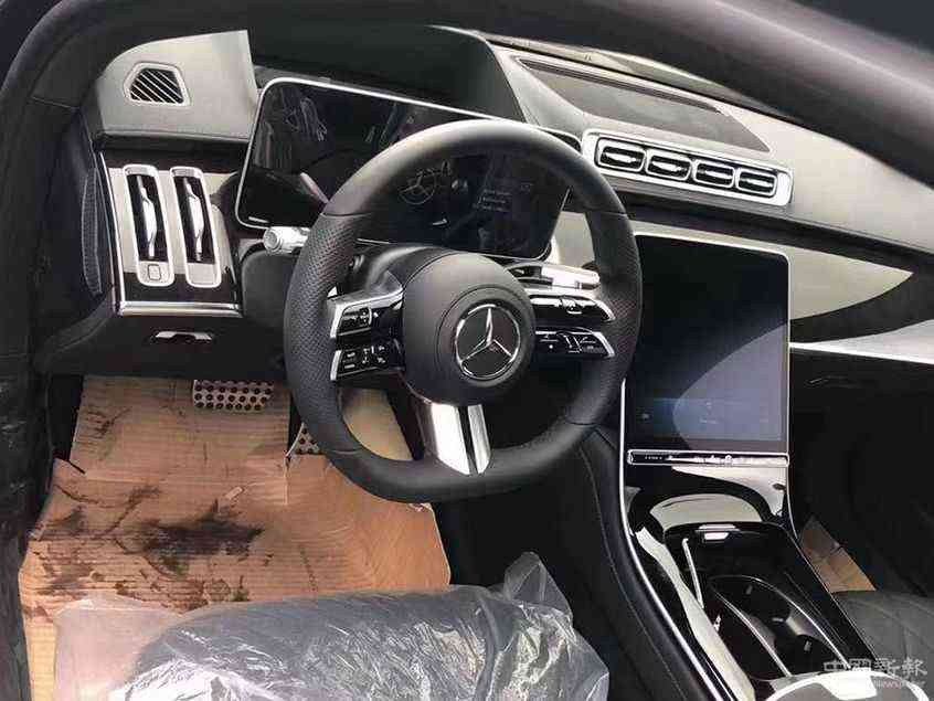 新一代奔馳S級(jí)國(guó)內(nèi)實(shí)車照