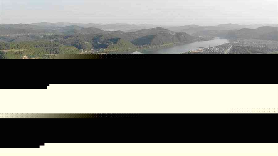 （新華全媒頭條·走向我們的小康生活·圖文互動(dòng)）（7）奮斗繪就“新天府”——川蜀大地干群“戰(zhàn)貧”軌跡掃描