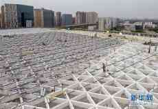 堅(jiān)守崗位過(guò)假期