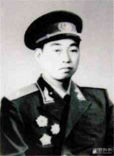 “藍(lán)天雄鷹”方子翼? 刷寫(xiě)“空戰(zhàn)”新輝煌