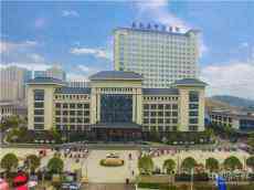 刀起“瘤”走?妙手仁心顯真情