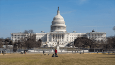 中國去年12月輕微減持美債15億美元