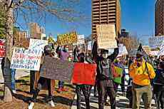 美國選舉改革逼企業(yè)站隊 沒有中間地帶可選