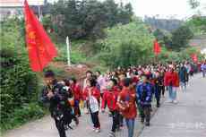 茶陵舲舫小學(xué)：“童心向黨”追尋先烈足跡，傳承紅色精神