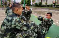 聚焦新兵|當好新兵“引路人”助推新同志實現(xiàn)“兩個轉變”