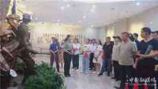 隆回縣荷香橋鎮(zhèn)中心校追尋革命足跡，體驗(yàn)偉大成就