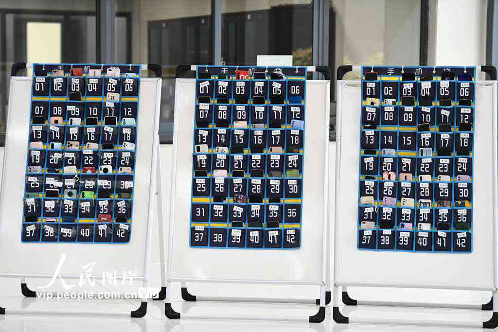 江蘇173萬份高考試卷答題卡全面進入正評階段【2】