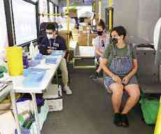 ?英抗疫亂花四萬億 恐陷財困數(shù)十年