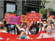 美歐搶訂加強針 輝瑞被曝漲價發(fā)疫情災難財