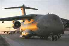 中國空軍多型戰(zhàn)機首次亮相國際賽場