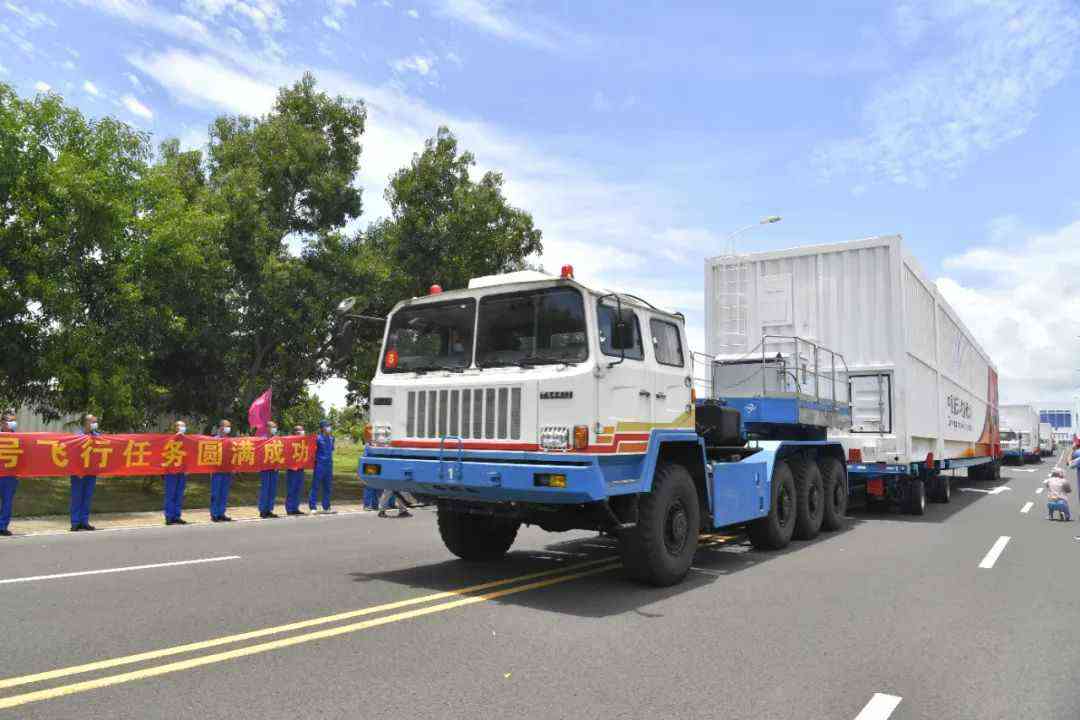 長征七號遙四運載火箭運抵文昌航天發(fā)射場。肖宇坤攝