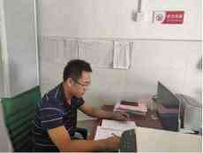 真抓實(shí)干扭乾坤——記隆回縣司門前鎮(zhèn)中學(xué)校長廖樹林