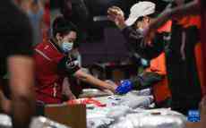 ?？冢嚎爝f企業(yè)轉(zhuǎn)運中心“備戰(zhàn)”物流高峰