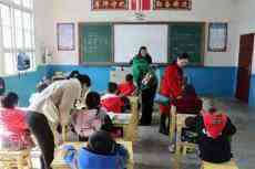 禁毒宣傳進山區(qū)校園｜綏寧抖音發(fā)燒友為小學(xué)生成長護航