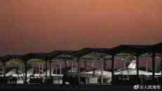 壁紙上新啦！?？招埴椂鄼C(jī)型訓(xùn)練直刺蒼穹！