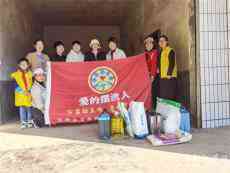 長(zhǎng)沙縣：公益組織聯(lián)合愛(ài)心單位慰問(wèn)交通事故受害者家庭