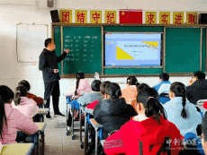 安徽廬江縣郭河鎮(zhèn)：校長登臺(tái)上課 推進(jìn)“三課”活動(dòng)