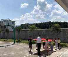 新寧縣一渡水鎮(zhèn)大坪小學(xué)開展國旗護(hù)衛(wèi)隊(duì)培訓(xùn)