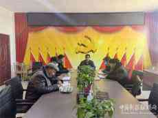 新疆塔縣法院：后盾作用再發(fā)揮??節(jié)前慰問(wèn)暖人心