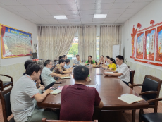 新田縣龍泉一小召開新學(xué)期年級(jí)、學(xué)科組長(zhǎng)會(huì)議