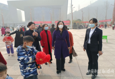 玉兔踏春來 ?祥‘籠’鬧新春