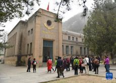 凝心鑄魂向復興