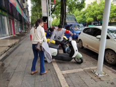 湖南新田：交通安全文明勸導(dǎo)??助力城市發(fā)展環(huán)境??