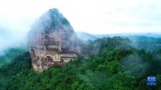 甘肅天水出現(xiàn)“麥積煙雨”景觀