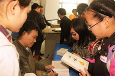 記者被打，侵犯和挑釁了四種權力