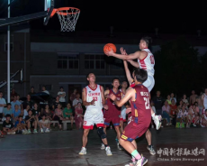 東陽渡街道第一屆“白沙綠島杯”男子籃球賽開賽