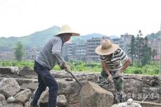 隆回六中公路擴(kuò)寬