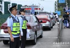 黃山交通執(zhí)法：堅(jiān)守崗位是對(duì)祖國(guó)最長(zhǎng)情的告白