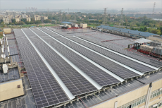 衡陽高新區(qū)首個(gè)屋頂光伏發(fā)電項(xiàng)目全容量并網(wǎng)發(fā)電